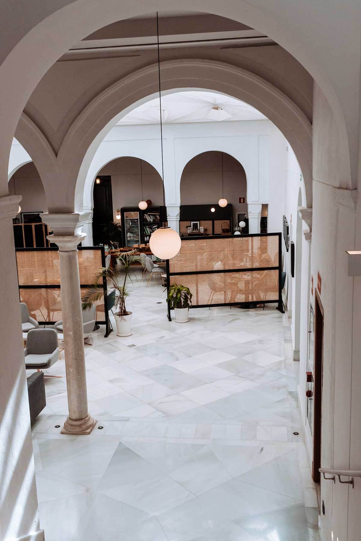 One shot hotel entrance, Seville