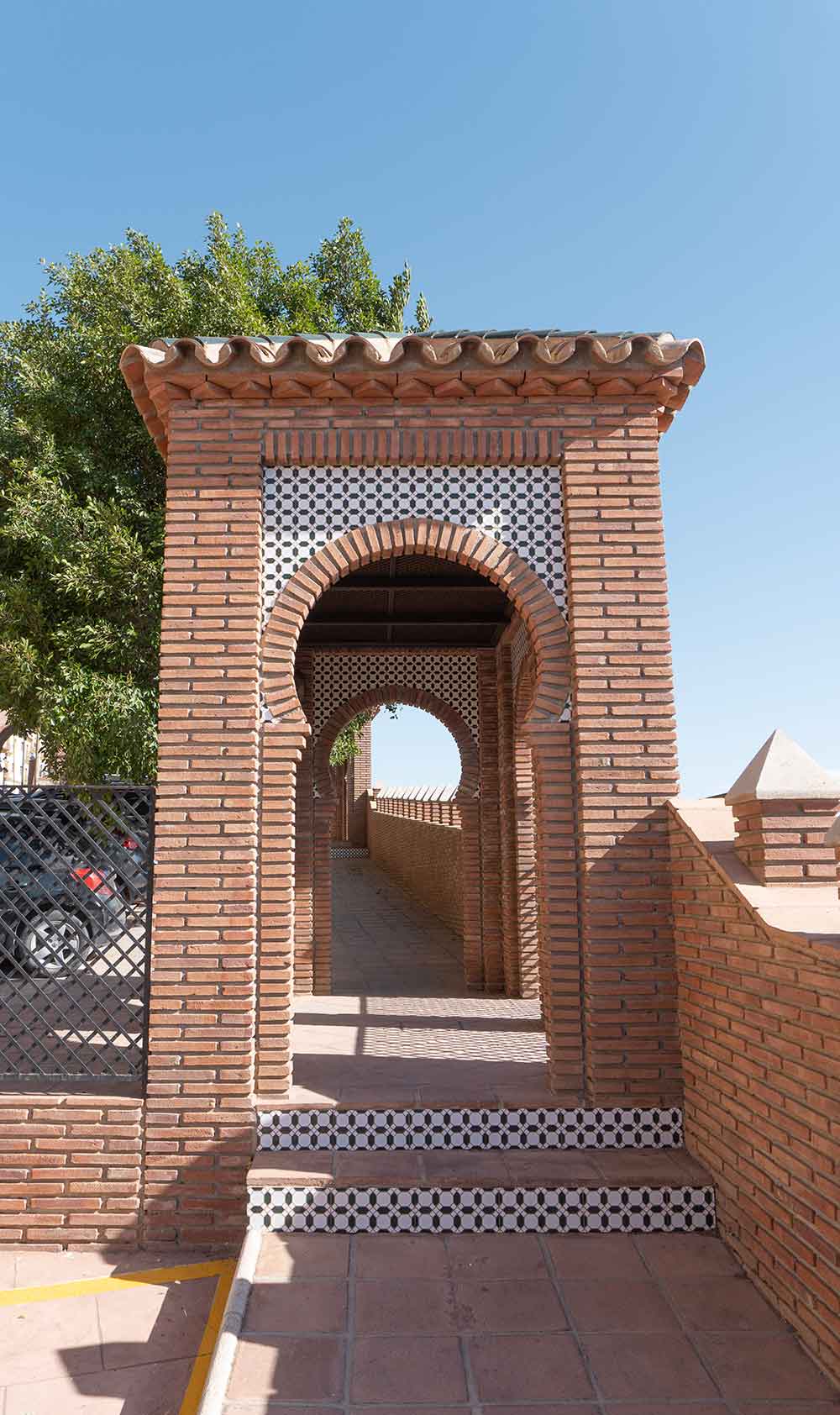 moorish arch in comares
