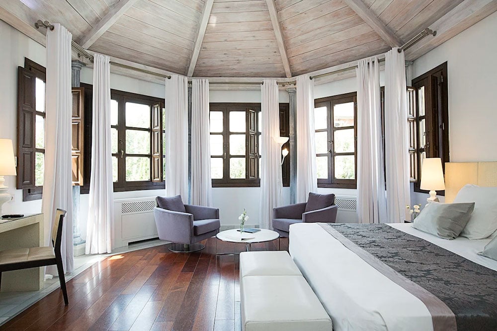 Room at Hospes de los Patos, Granada.