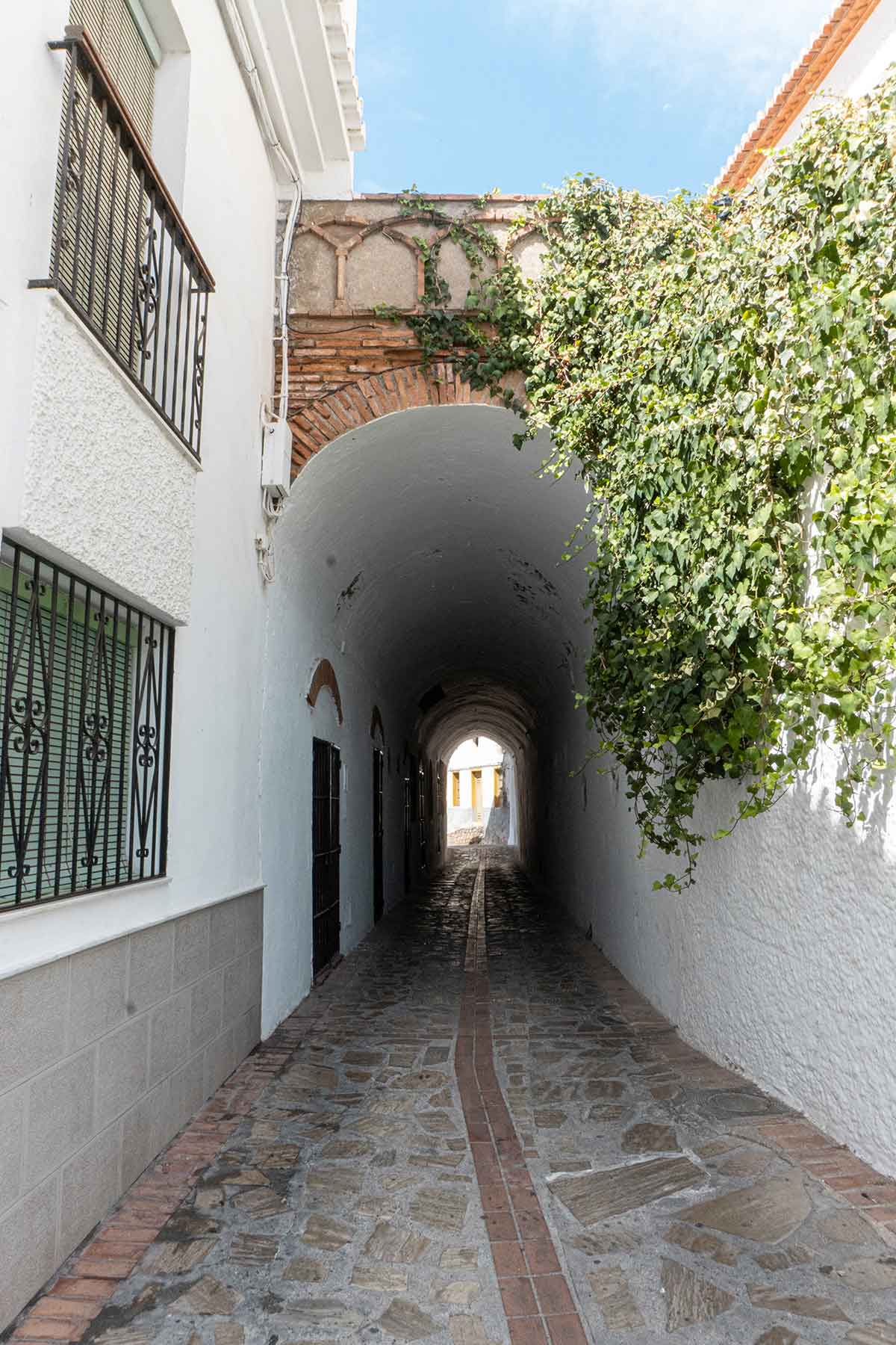 Calle Boveda in Salobreña.