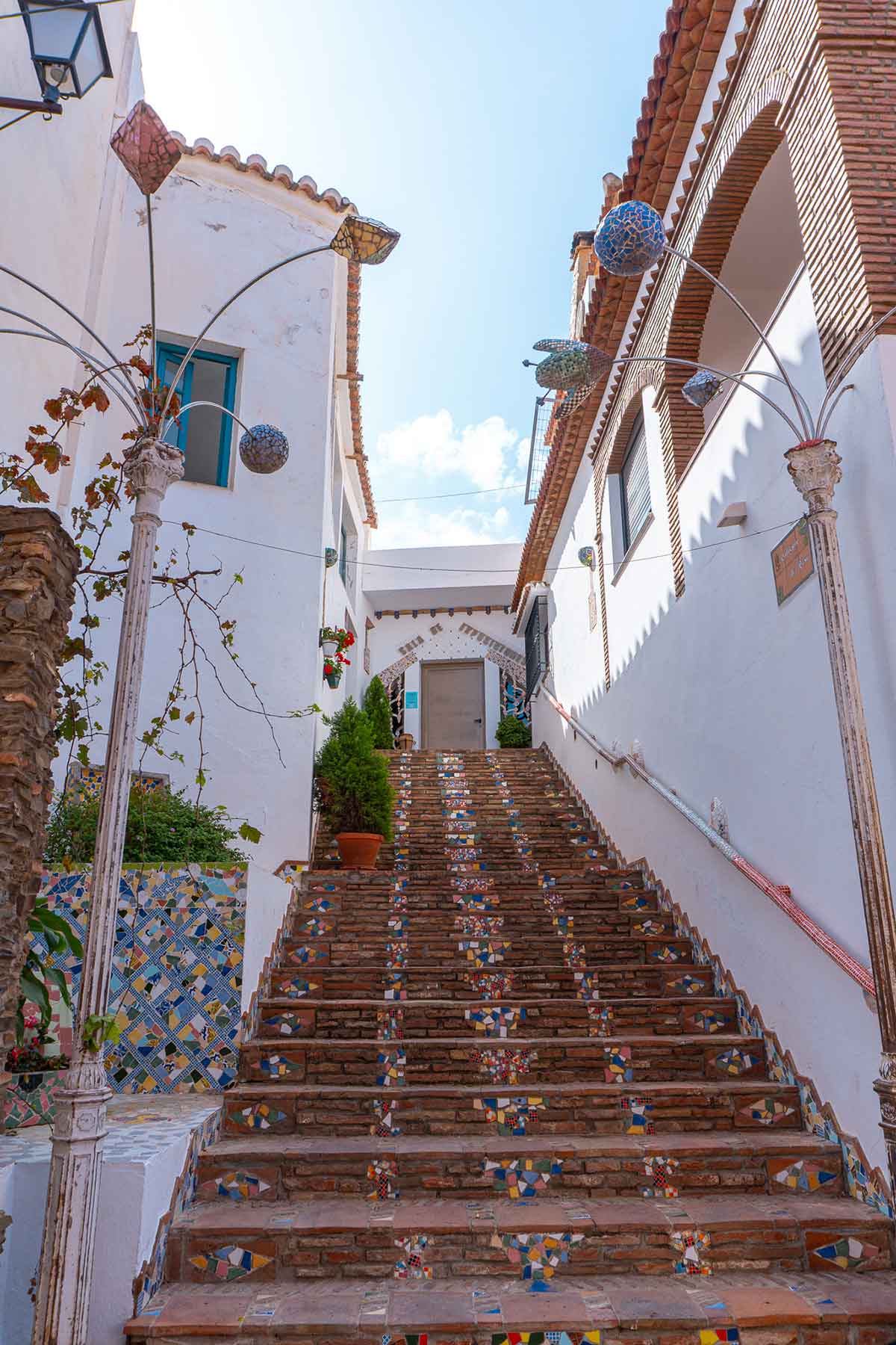 Stairs leading to the Antonio Segovia Lobillo art gallery.