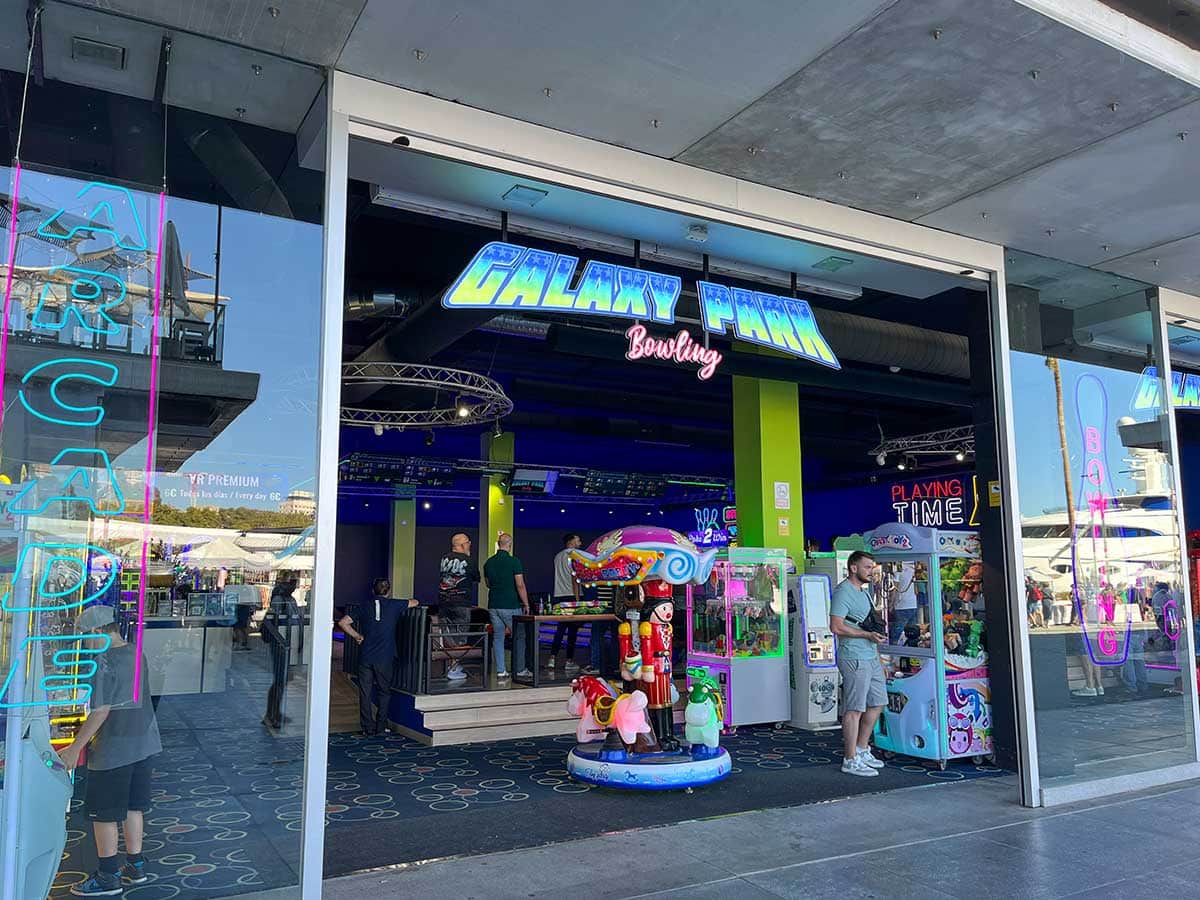 Galaxy Park arcade and bowling in Muelle Uno, Malaga Port.