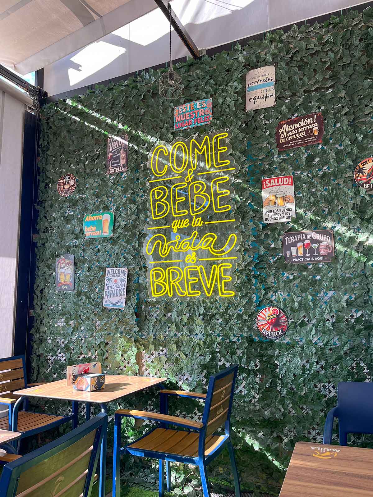 Traga Birra outdoor seating.