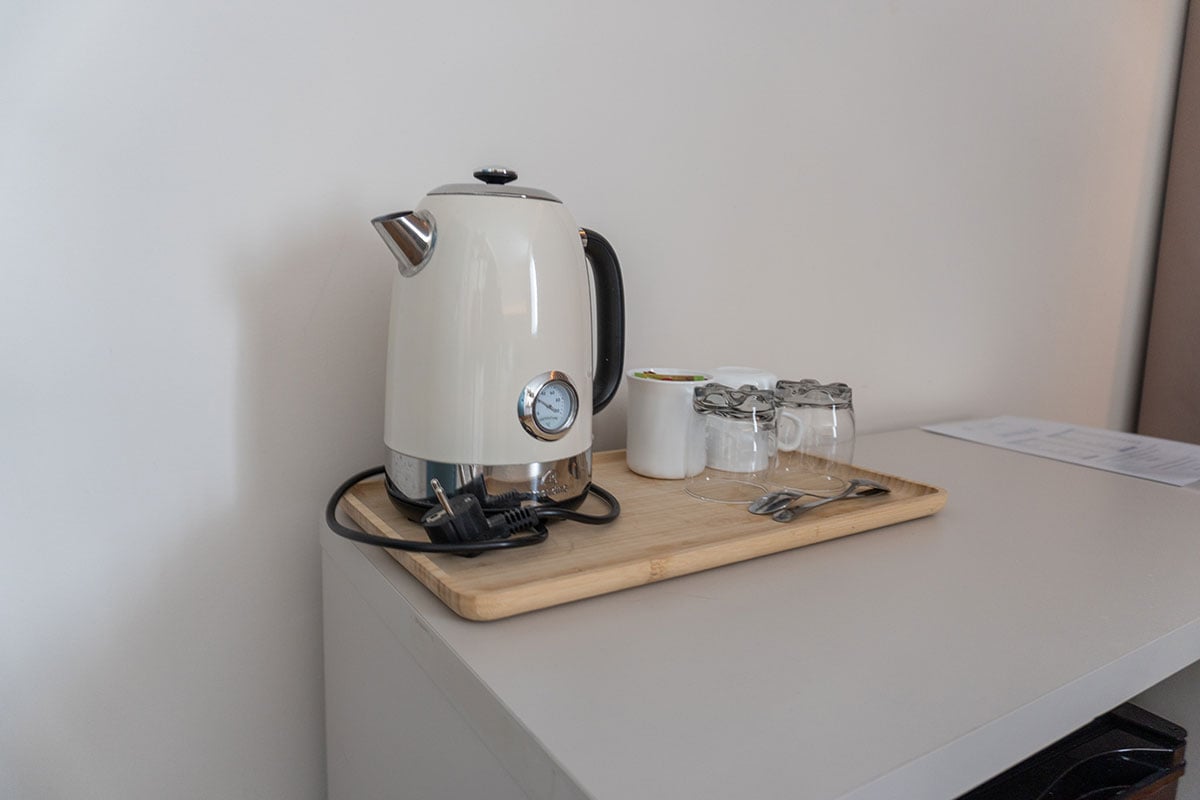 My Review of La Brisa del Mar Hotel, Estepona 4 Kettle at the junior suite in La Brisa del Mar Hotel, Estepona.