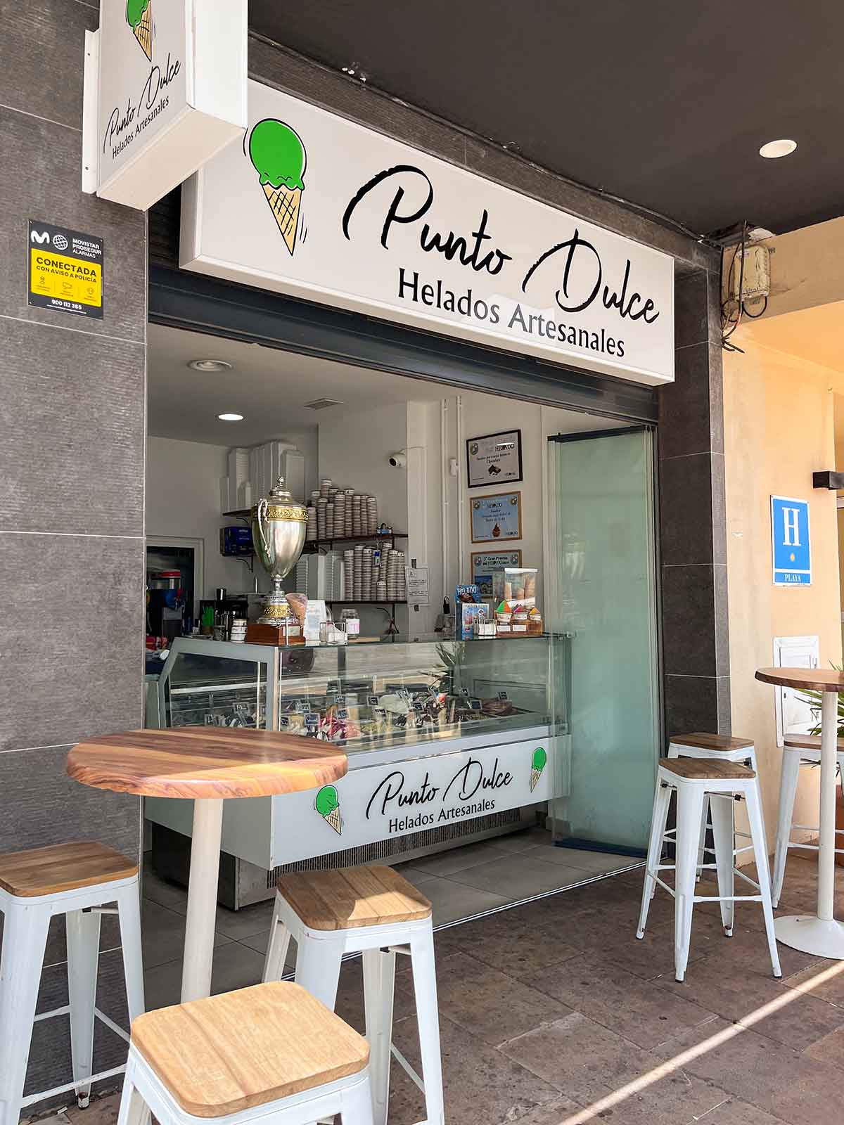 Where to Eat in Estepona (My Top Recommendations) 21 Punto Dulce ice cream parlour in Estepona, Malaga, Spain.