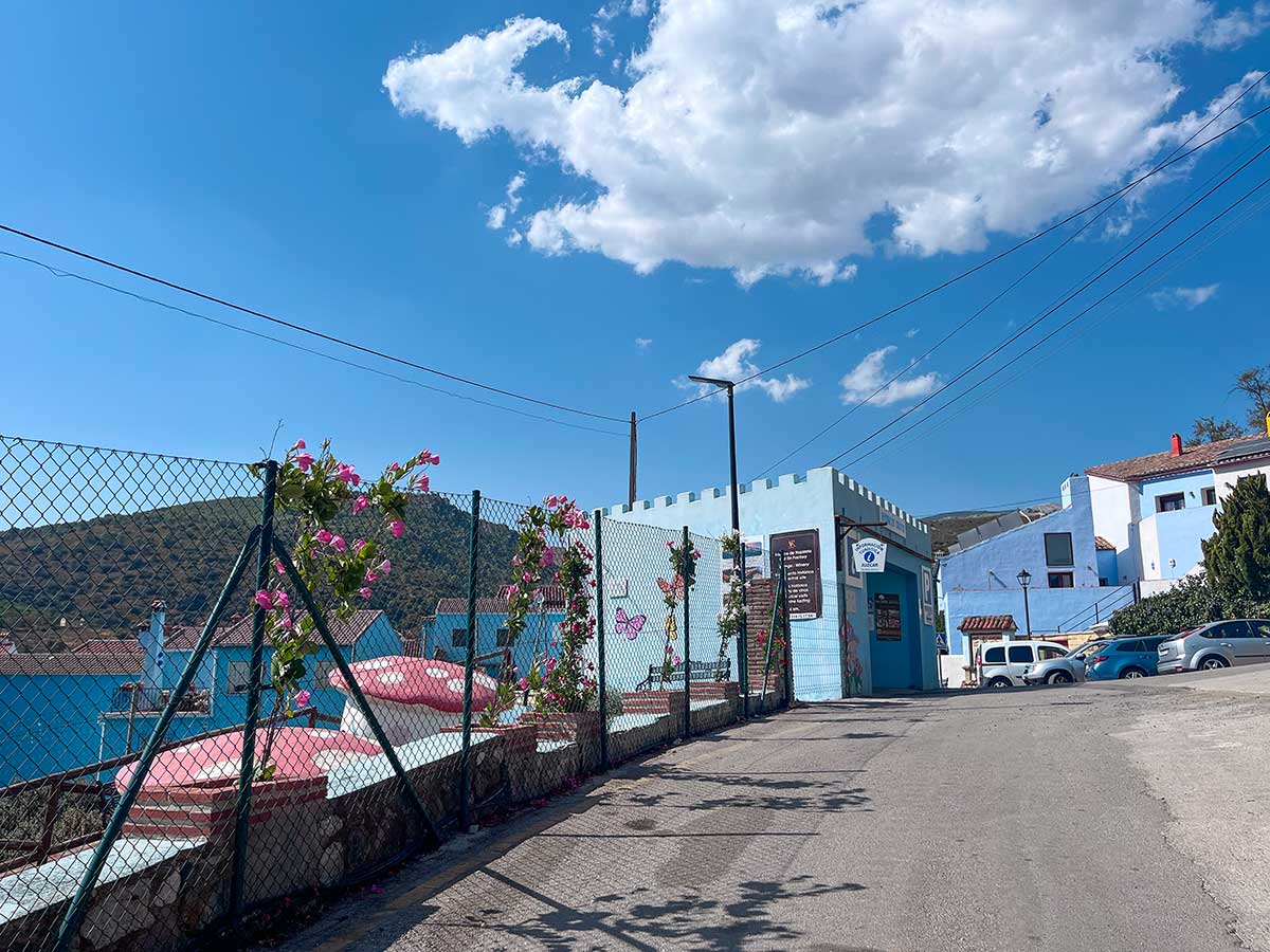 Things to Do in Juzcar, The Blue Village in Malaga 5 Parque de Juzcar on the left side of the road.